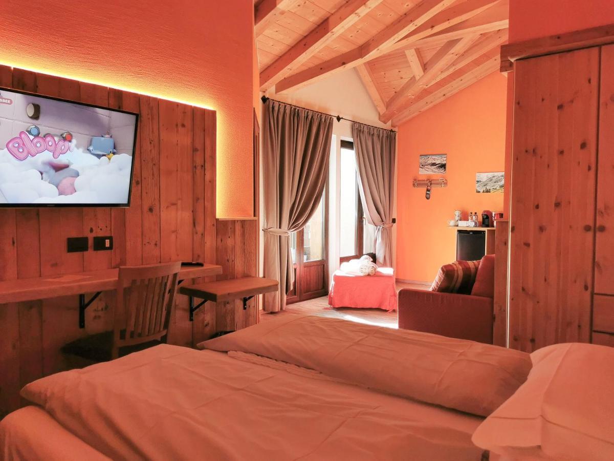 Agriturismo La Poina Livigno Kültér fotó