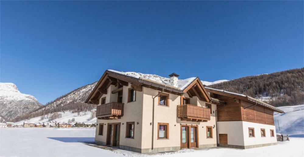 Agriturismo La Poina Livigno Kültér fotó